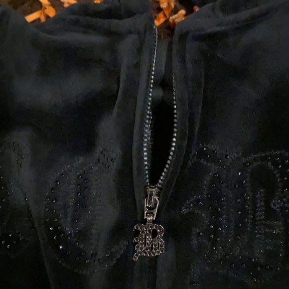 BCBG Large Velor Sweatshirt - Picture 3 of 6